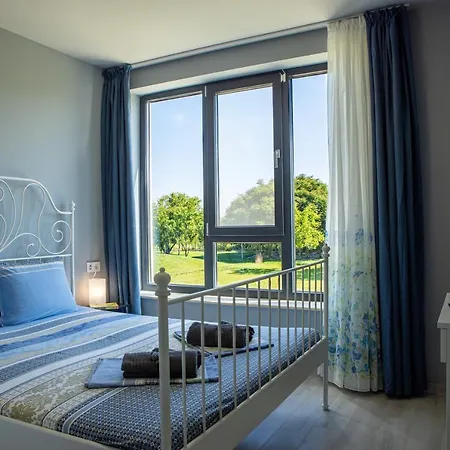 Апартхотел Luxury Vodolei Крапец