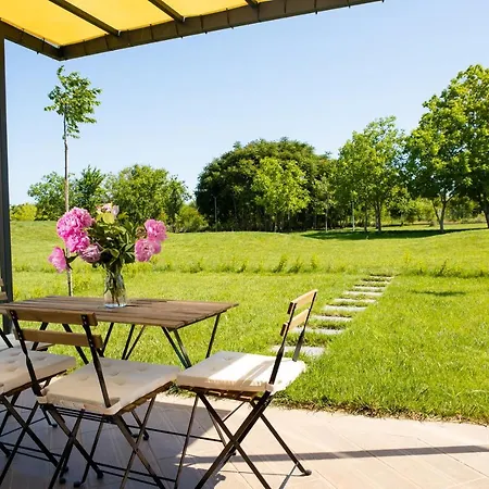 Luxury Vodolei Aparthotel *